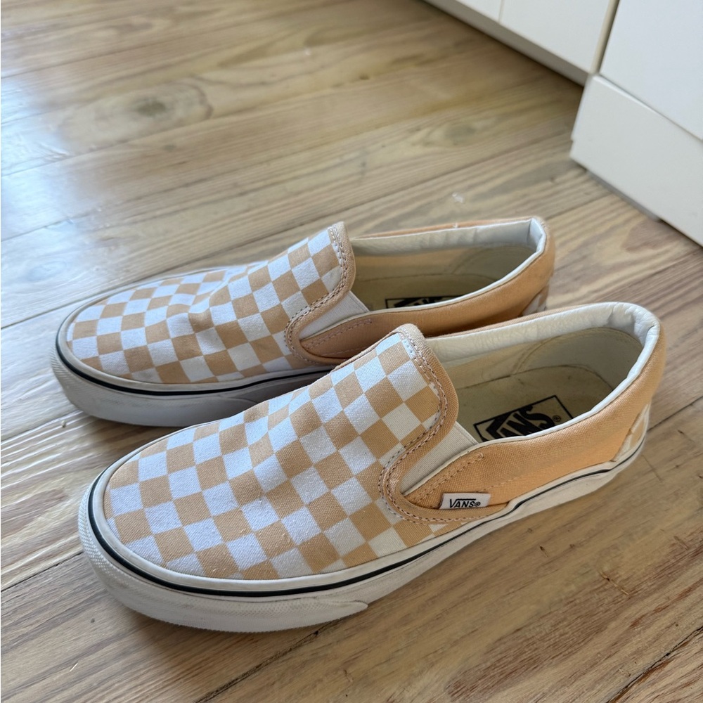 Women’s Vans Peach and White Checkerboard Slip On Sneakers - Picture 5 of 11